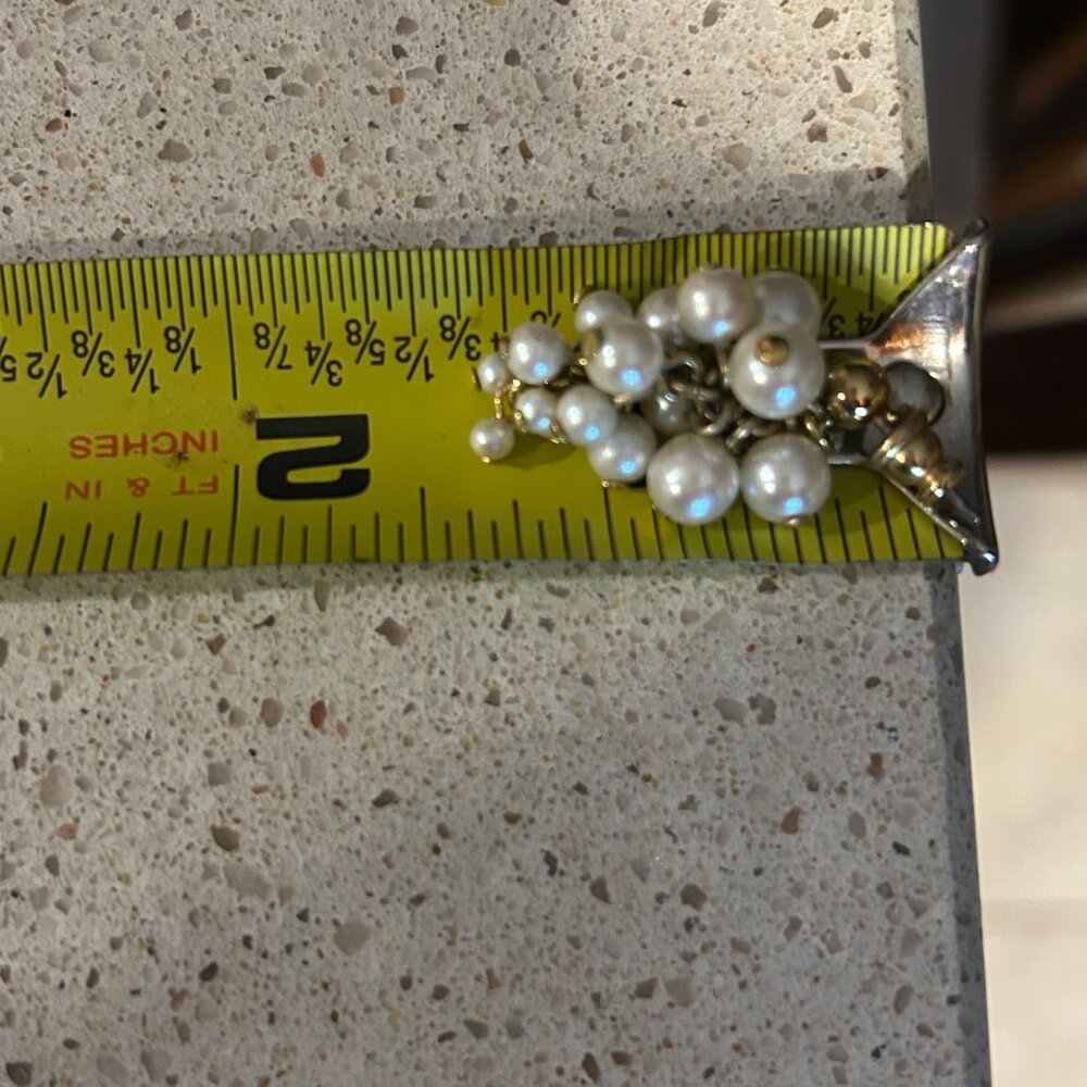 Vintage Faux Pearl Cluster Earrings Gold-Tone Dangle Wedding Prom Elegant - Picture 14 of 14
